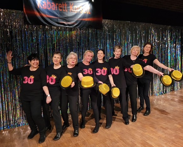 Gruppenfoto 2 März 2025 1 Einleitung zur Show